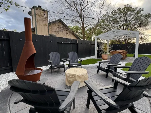 (undisclosed Address), Elk Grove, CA 95758