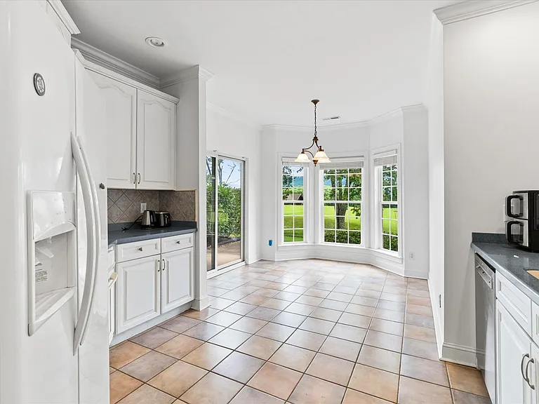901 Renaissance Ct — Photo 28