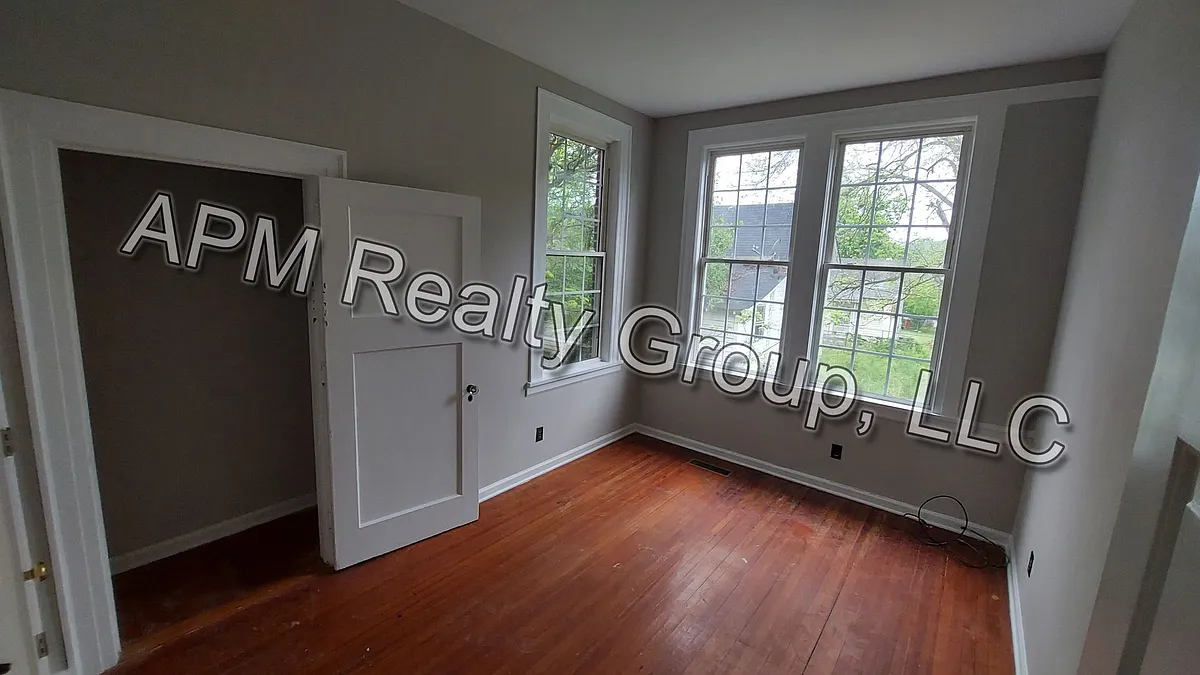 Building Photo - 1304C Drayton St
