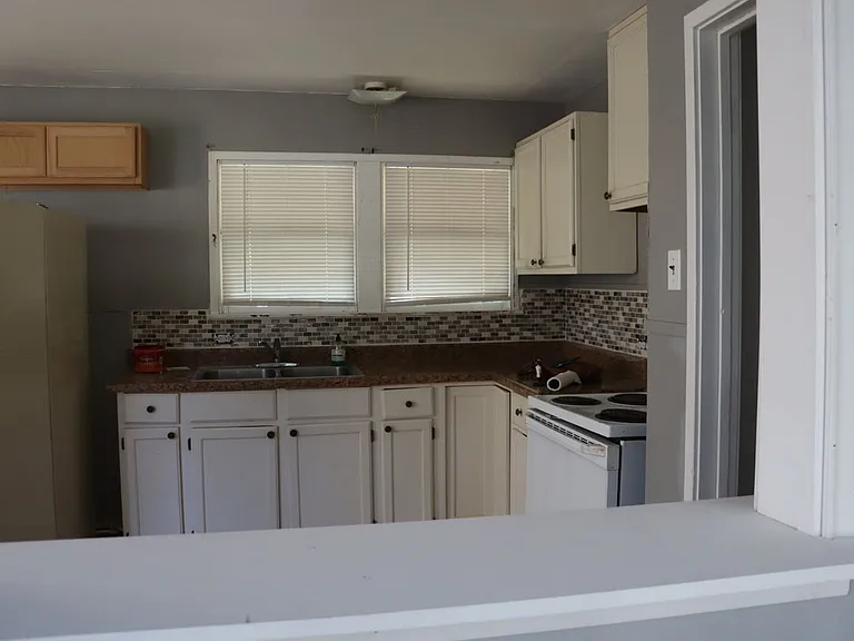 203 Brooks Ave — Photo 14