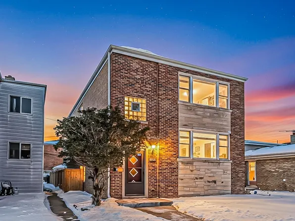 5032 Crain St, Skokie, IL 60077