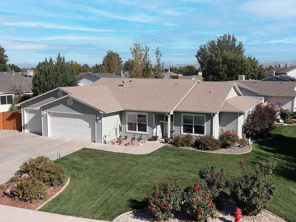 1st image of 296 Narrow Leaf Dr