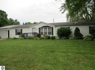225 W Elizabeth St, Alma, MI 48801