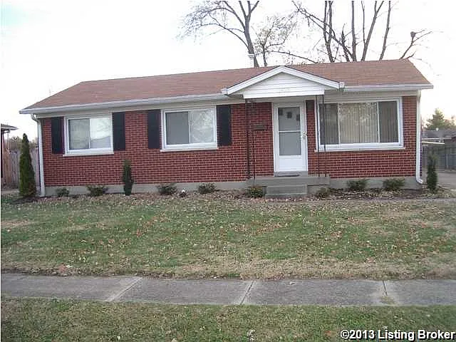 1928 Acorn Way photo 1