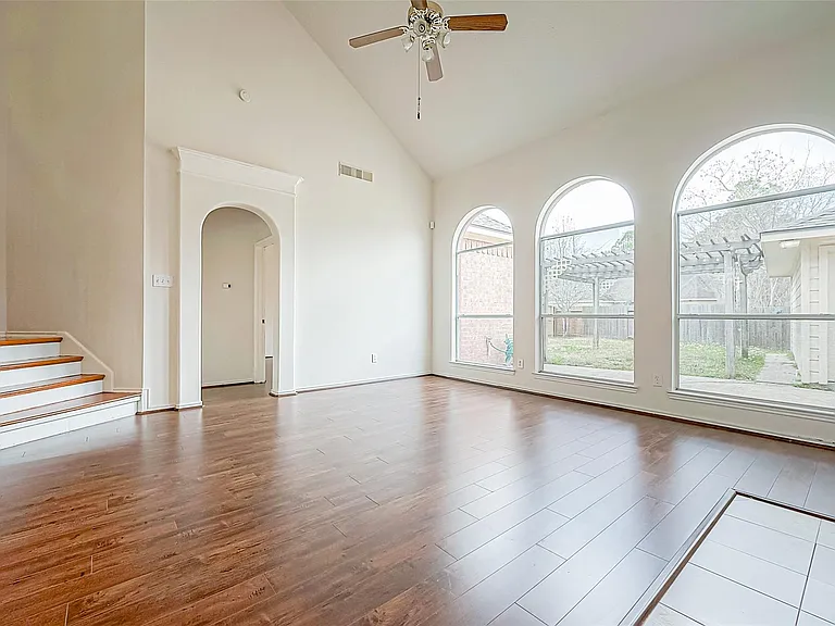 2422 Leanett Way — Photo 14