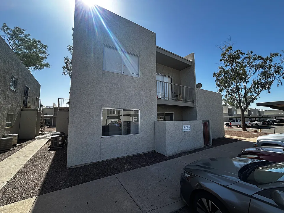 2825 E Monte Cristo Ave #103