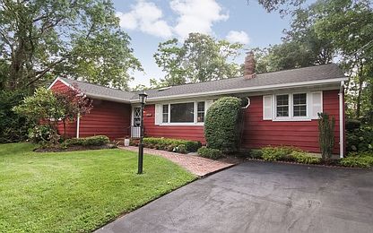1st image of 6 Pine Ct