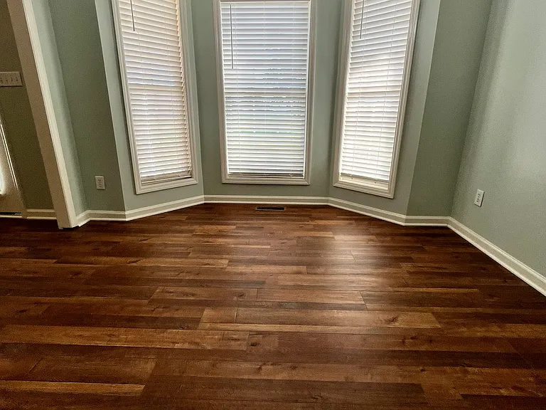 17916 Remington Dr — Photo 8