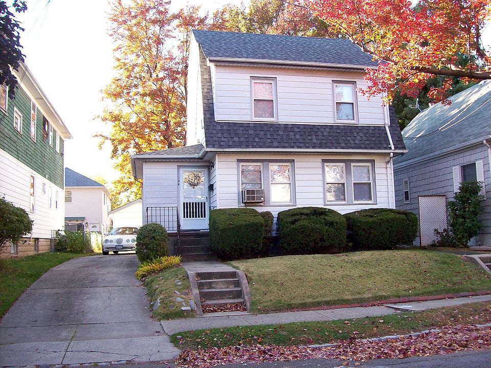1st image of 134 Livermore Ave