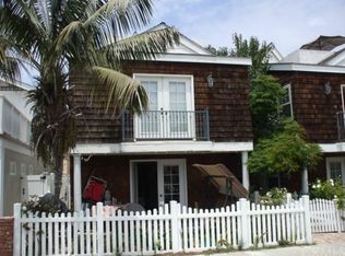 215 34th St, Newport Beach, CA 92663