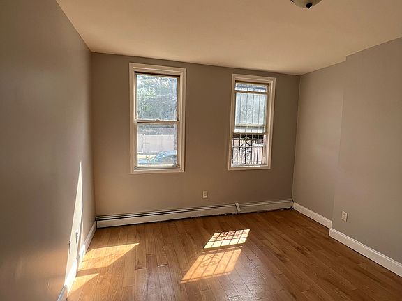 4th image of 168 Woodlawn Ave APT 3
