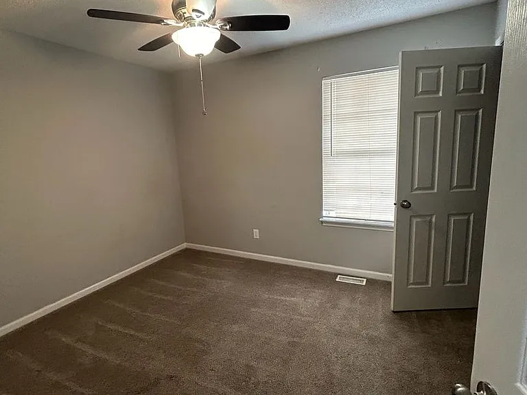 3913-3915 Olympic Ct — Photo 16