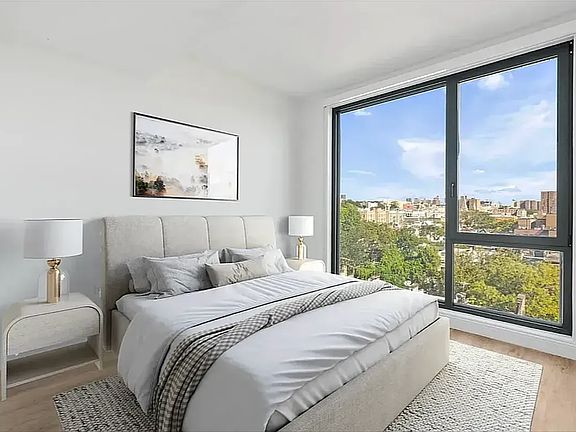 4th image of 300 W 136th St #6E