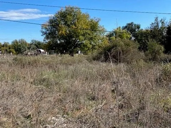 7109 Navajo Trl, Weatherford, TX 76087