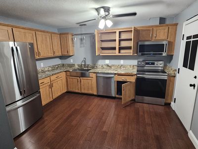 7 Autumn Leaf Dr APT 24, Nashua, NH, 03060