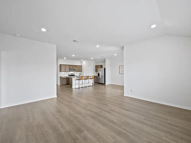6113 Bracken Dr — Photo 10