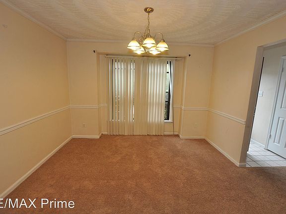 2nd image of 3947 Wyckoff Dr