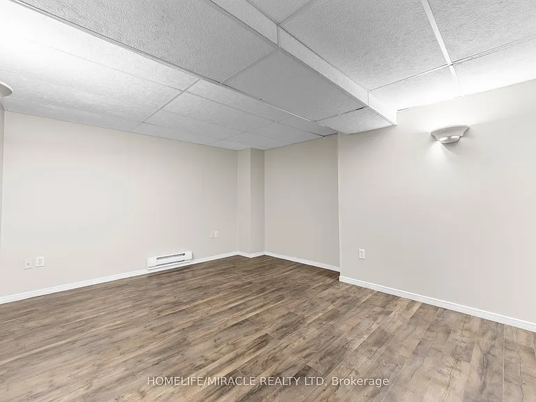 6 Cedar Dr #3 — Photo 20