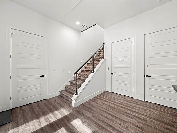 5th image of 15 Dearhurst Rd