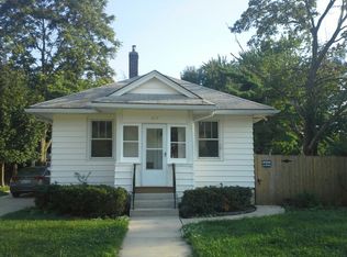 369 Algona Ave, Elgin, IL 60120