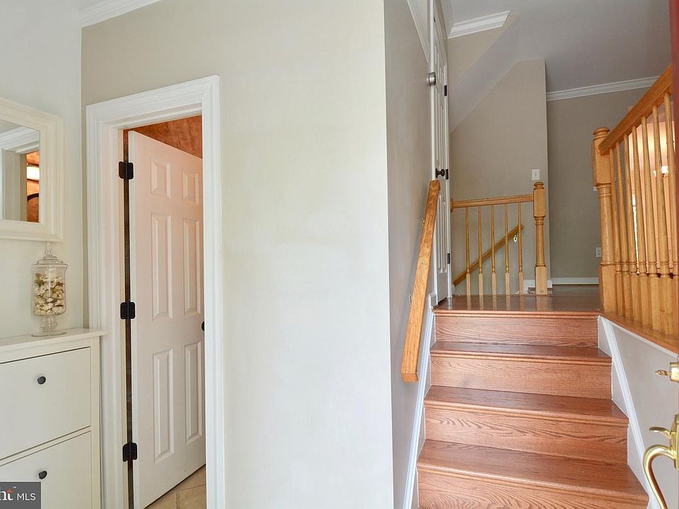 1st image of 14748 Flower Hill Dr