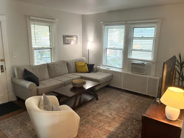 800B N Danville St, Arlington, VA 22201