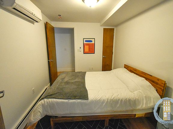 5th image of 212 Hancock St