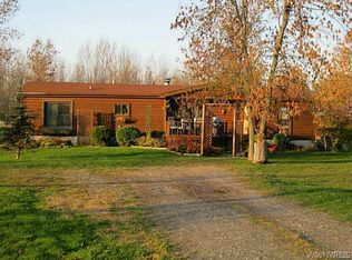 6509 Drake Settlement Rd, Burt, NY 14028