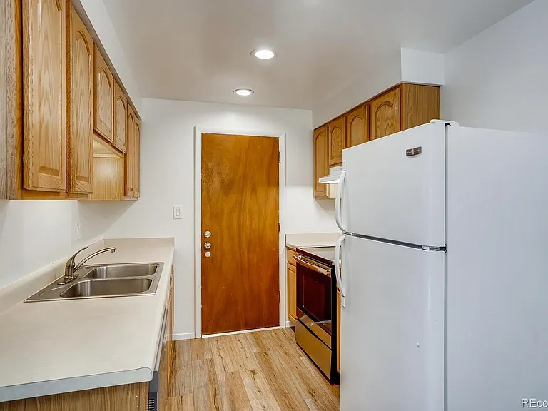 4820 Field Ct — Photo 3