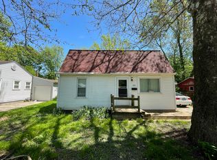 606 N James St, Champaign, IL 61821