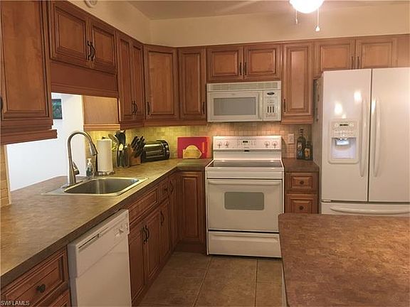 3rd image of 4840 Golf Club Ct APT 1
