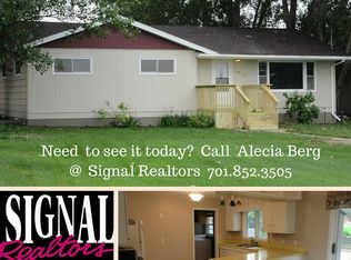 3207 15th Ave SW, Minot, ND 58701