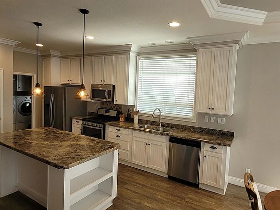 5th image of 14005 Jasmine Ave #192
