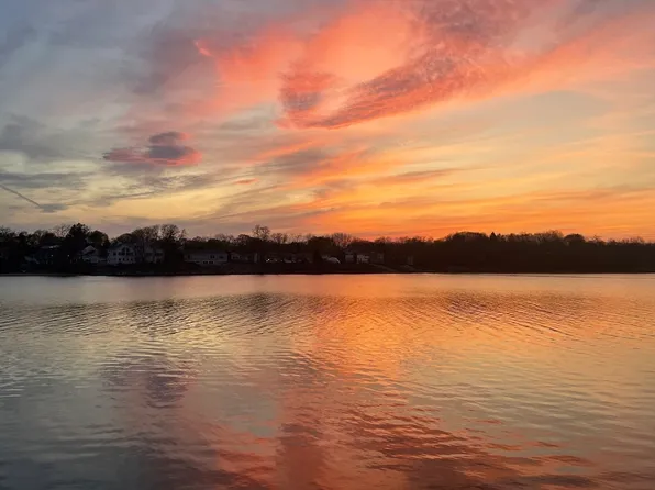 43 March St APT 2, Salem, MA 01970