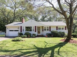 27 Magnolia Ave, Andover, MA 01810