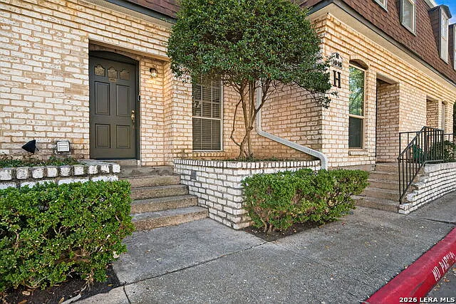 Building Photo - 1045 Shook Ave #145H