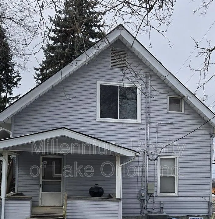 2305 Pine Lake Ave #3