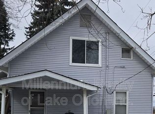 2305 Pine Lake Ave #3, Keego Harbor, MI 48320