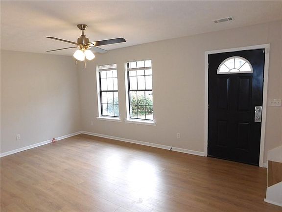 3rd image of 3589 Hopkins Ct