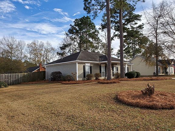 3rd image of 127 Toccoa Dr