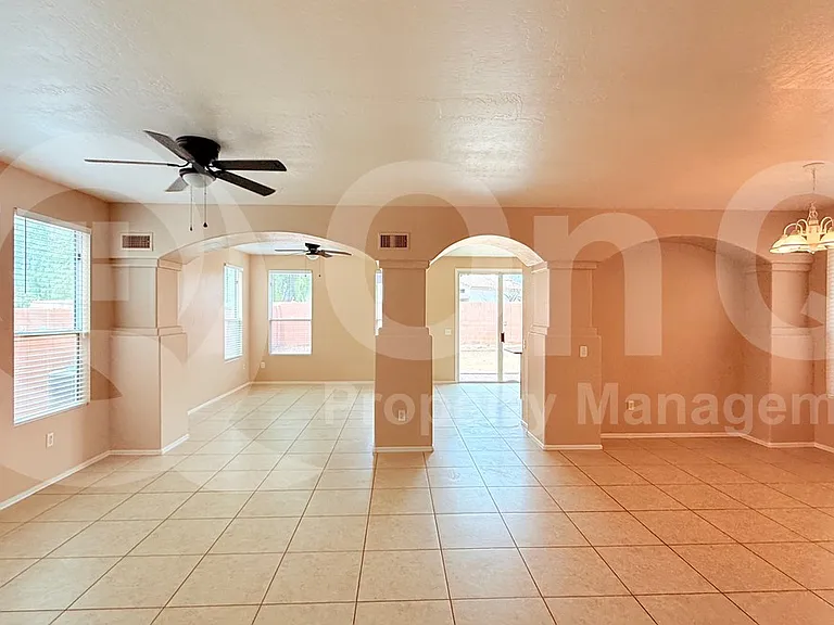 6022 N Florence Ave — Photo 22