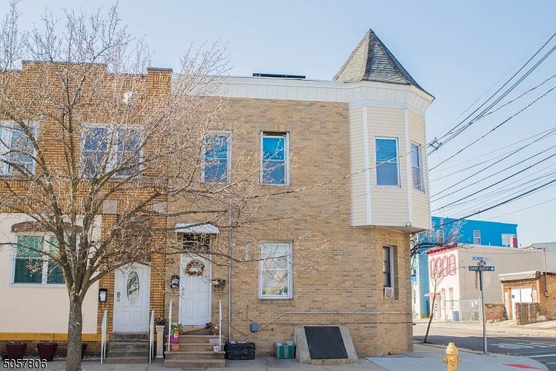 1st image of 53 Belmont Ave