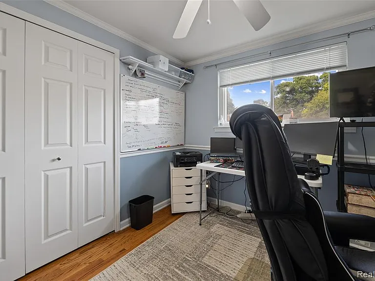676 Sheffield Rd — Photo 17