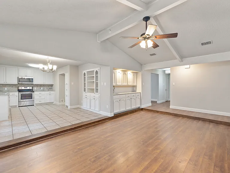 6728 Fair Meadows Dr — Photo 9