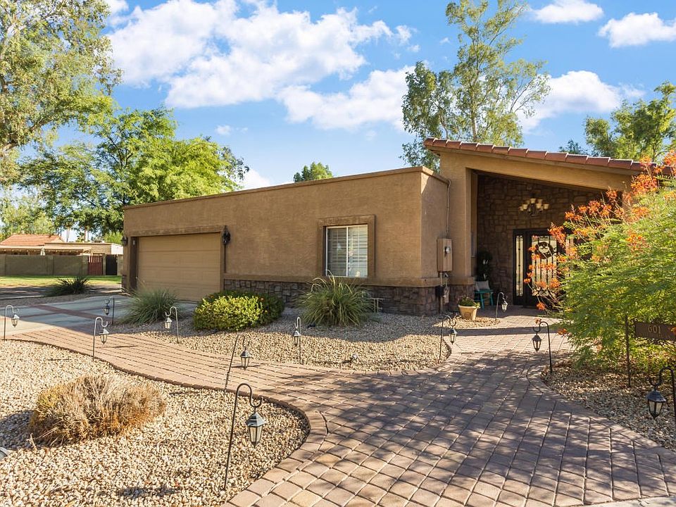 601 W Cape Royal-1
