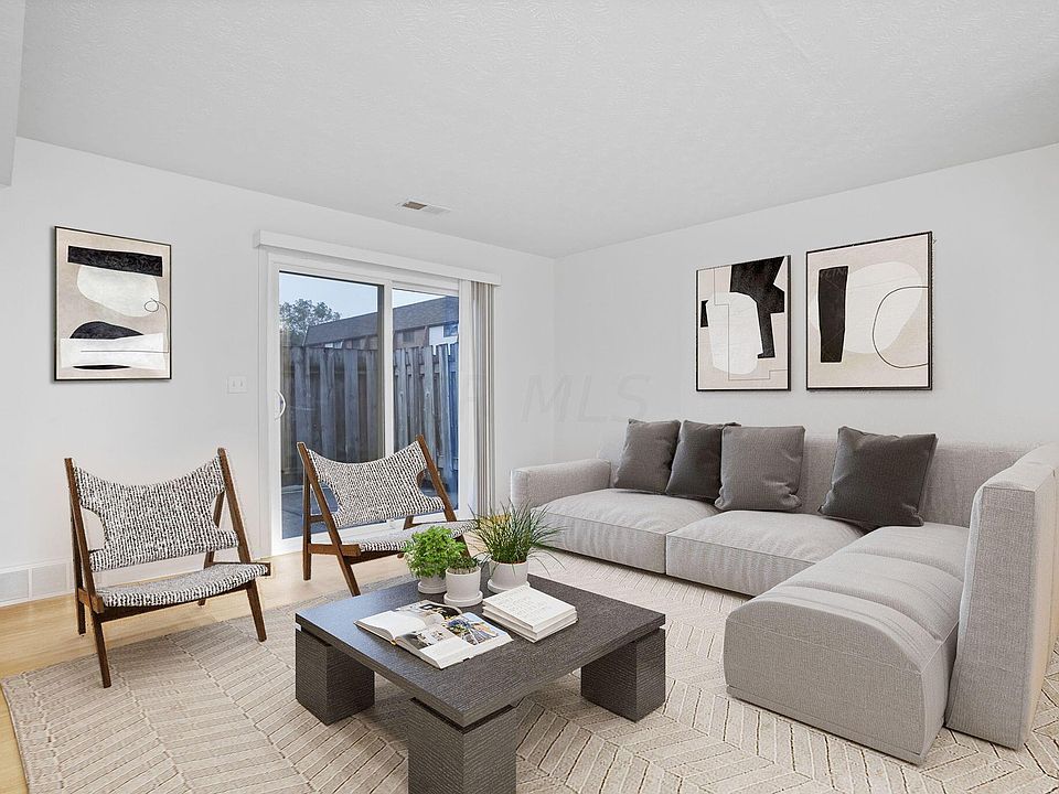 1st image of 29 King Arthur Blvd