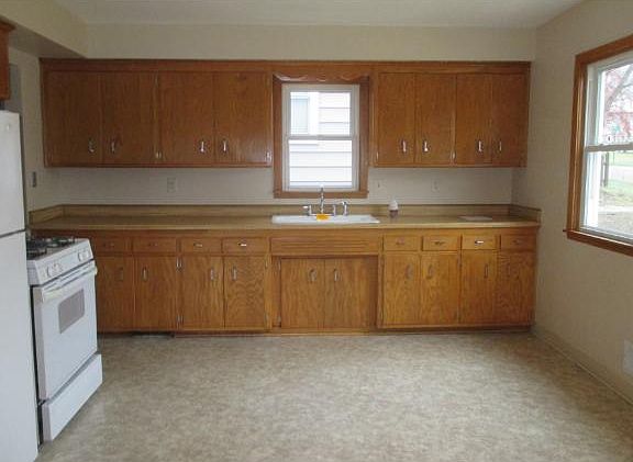 2nd image of 351 12th Ave S