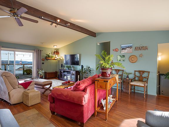 5th image of 7547 Evergreen Dr