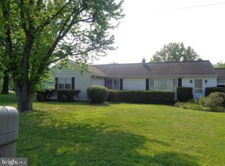 14 Burgners Mill Rd, Carlisle, PA 17015