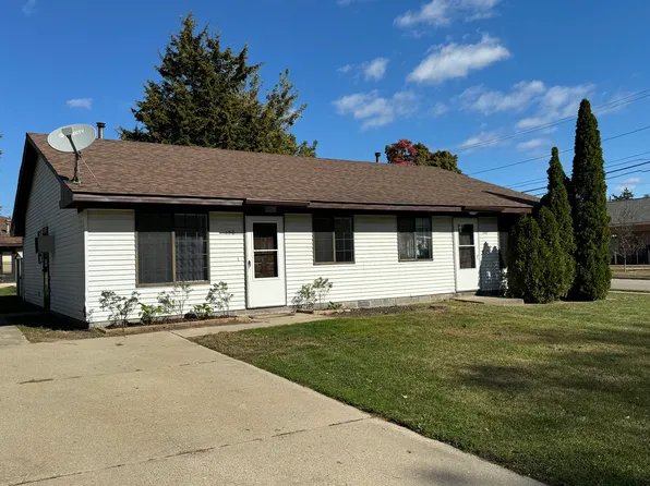 140 W McHattie St, South Lyon, MI 48178